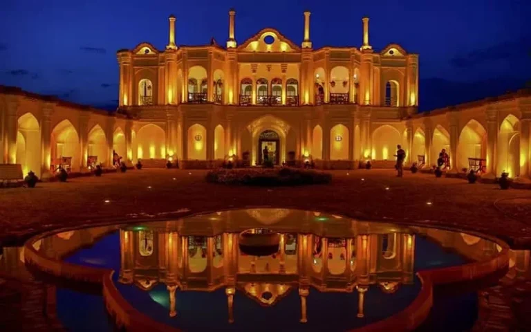 شب در کرمان کجا بریم؟
