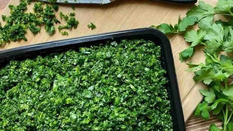 ایا سبزی کوکو باید سرخ شود؟