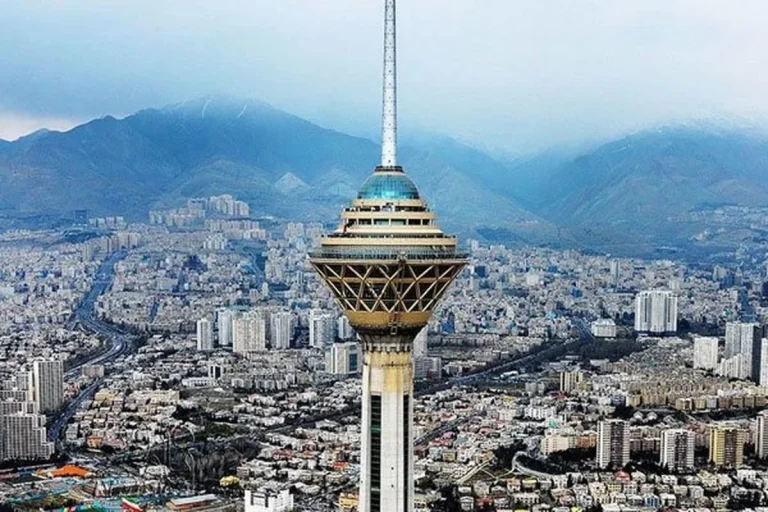 بهترین هتل های نزدیک نمایشگاه بین المللی تهران برای اقامتی راحت و دسترسی آسان
