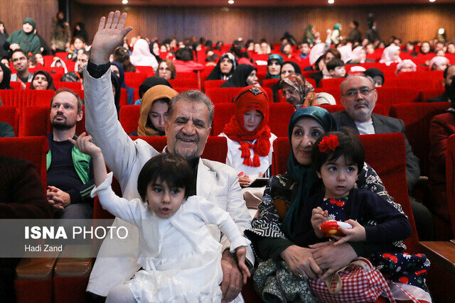 چهارمین جشنواره شعر کودک ایران برگزیدگان خود را شناخت