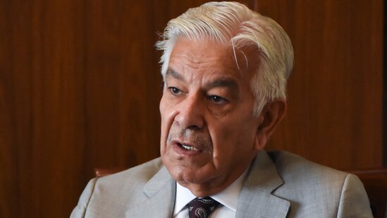 وزیر دفاع پاکستان: هر سازهای را که هند برای انحراف آب رود سند بسازد از بین میبریم