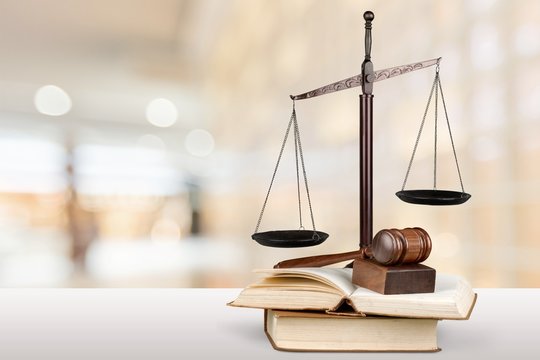 چارت درسی رشته حقوق چیست و چرا آشنایی با آن حیاتی است؟